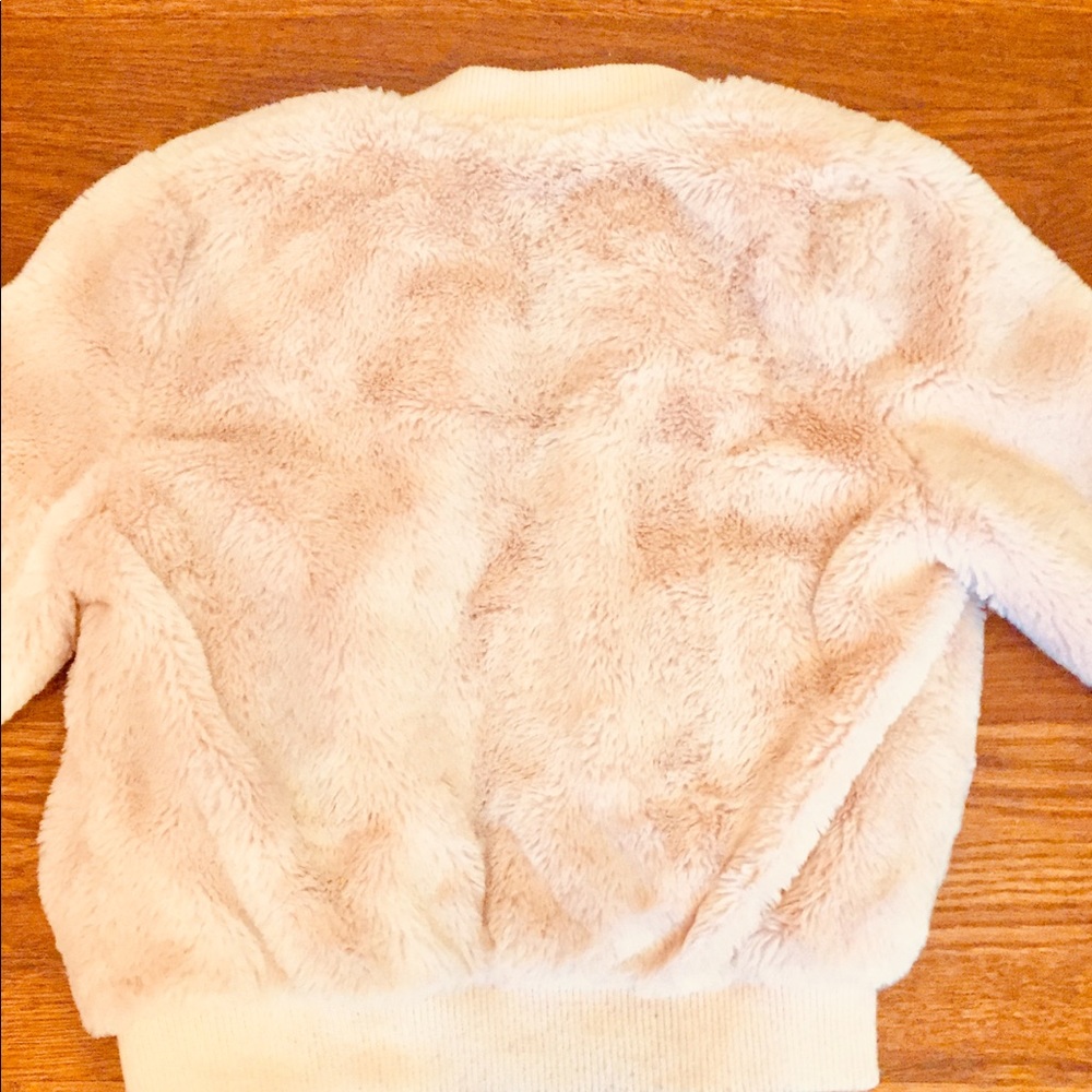 Fuzzy jacket - Picture 2 of 2